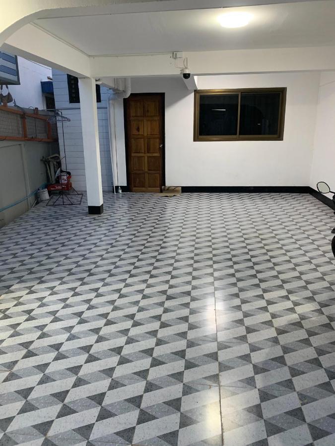 Udon House Appartement Udon Thani Buitenkant foto